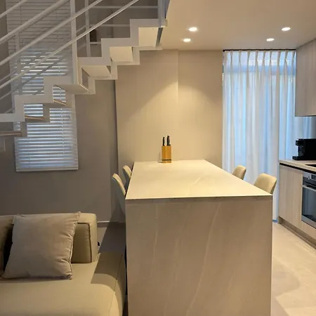 Azure Breeze Duplex Sea View Santorini * Palasë
