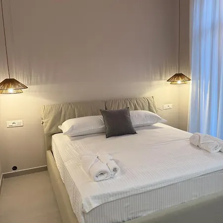 Azure Breeze Duplex Sea View Santorini Palasë